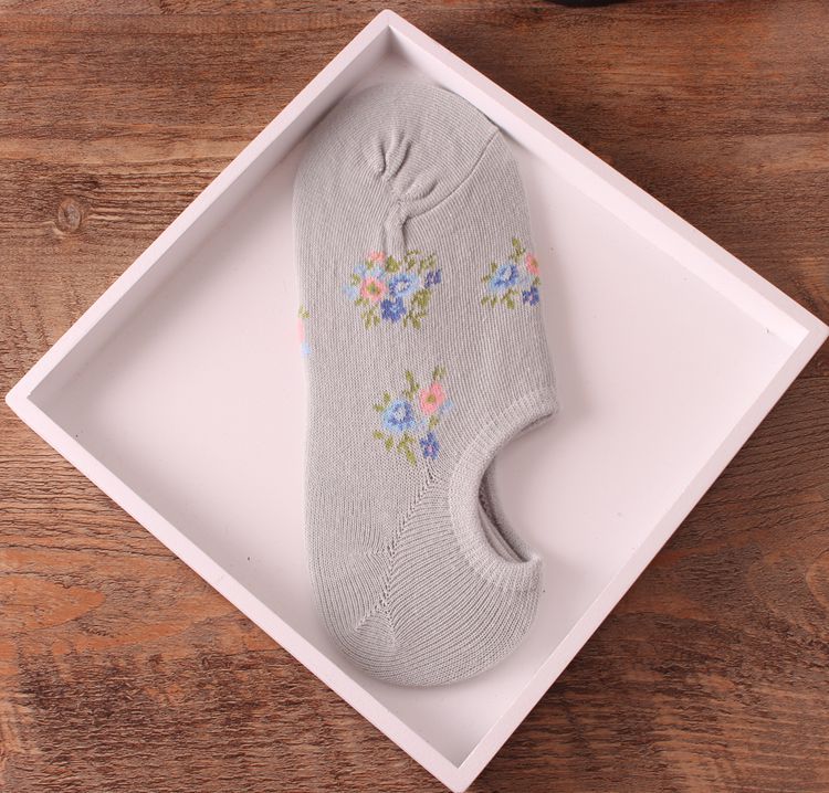 ถุงเท้ารองส้นน่ารัก ลายดอกไม้น่ารัก สีเทา